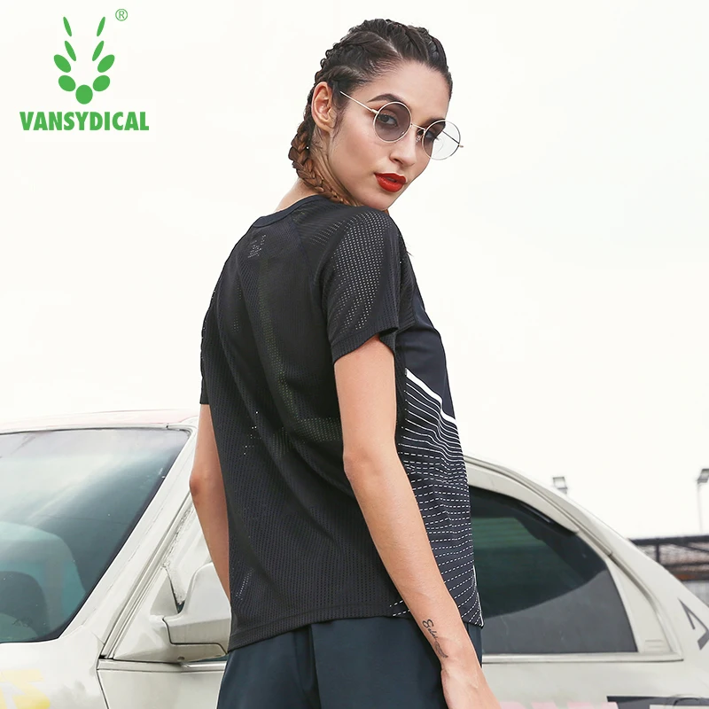 Women O-Neck Running Shirts Sexy Mesh Back Yoga Tops Quick Dry Training Tees Short Sleeve Fitness Gym T-shirts