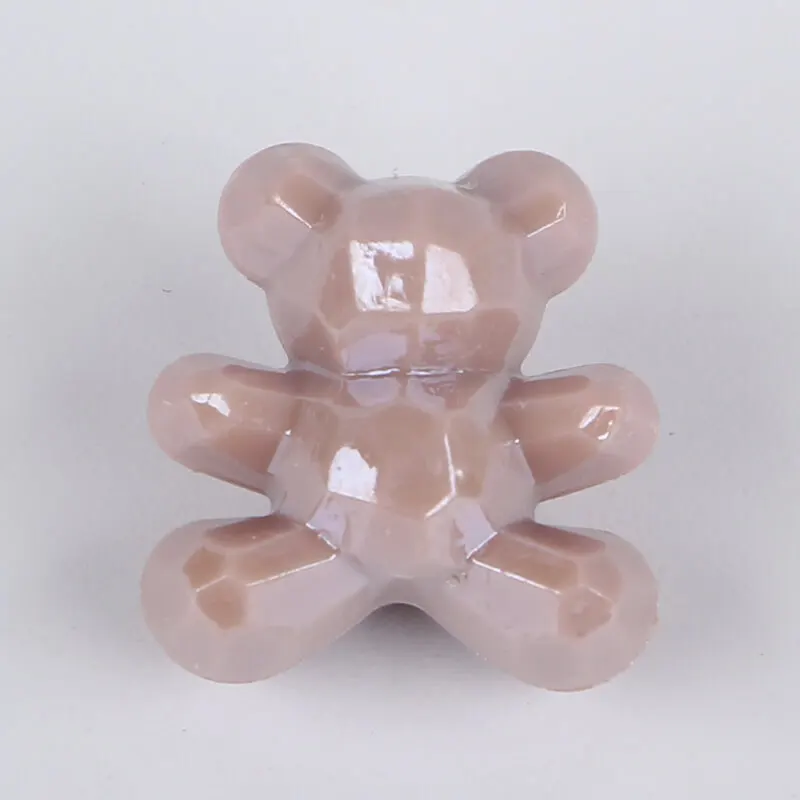 镀白浅紫色
