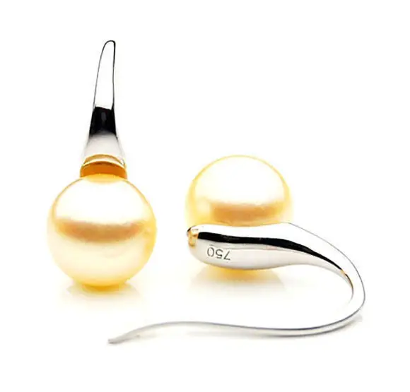 

a pair of AAA 9-10mm round south seas gold pearl earrings 925 silver