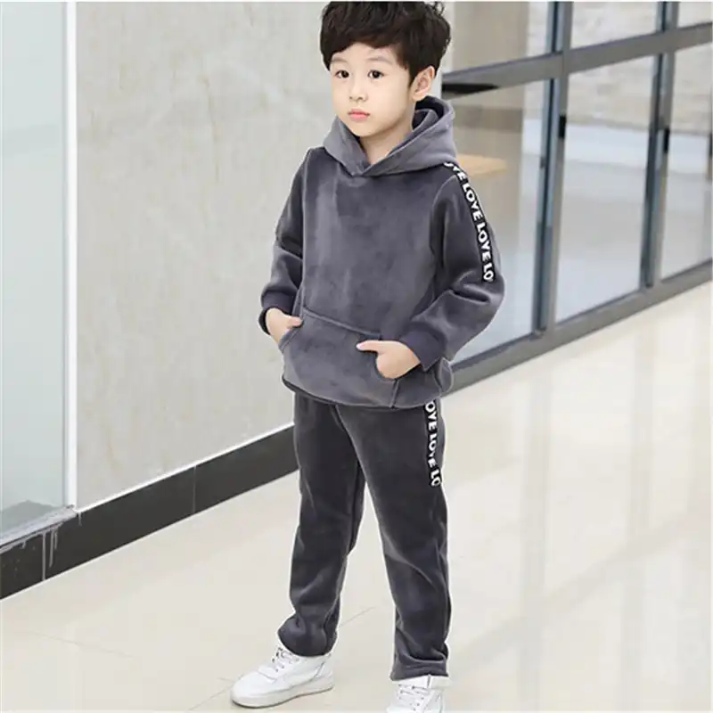 Kids Boys winter suit thick 2017 new children's gold velvet sweater Korean autumn and winter two sets of tide clothing Kids Boys winter suit thick 2017 new children's gold velvet sweater Korean autumn and winter two sets of tide clothing