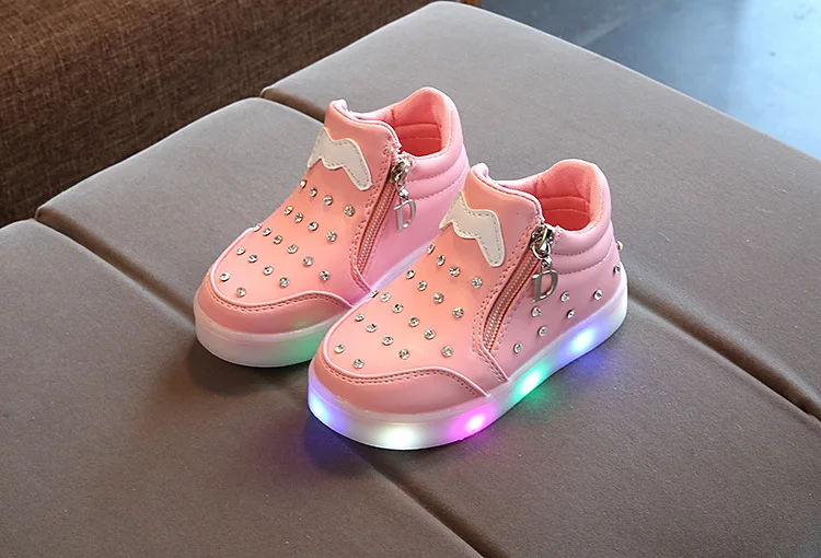 Обувь с подсветкой для мальчиков и девочек; модный светильник; Повседневная обувь; стразы; светящаяся мягкая подошва; светящаяся детская обувь - Цвет: Розовый