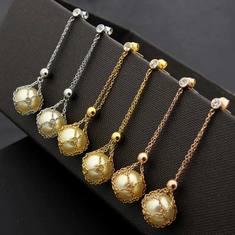 

2019 Fashion Korean Natural Zircon Earrings for women men New fashion jewelry for women Artificial Pearl Stud Earrings