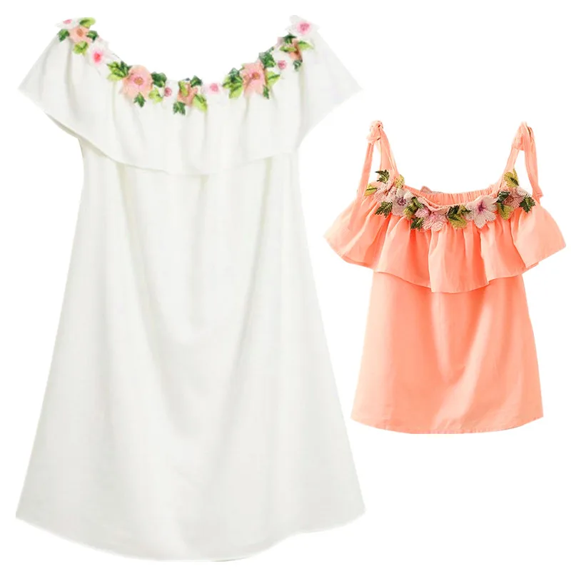 

Family Look Dress Mom and Daughter Dress Off Shoulder Floral Outfits Summer Beach Wear Clothing Mom Me Party Matching Clothes