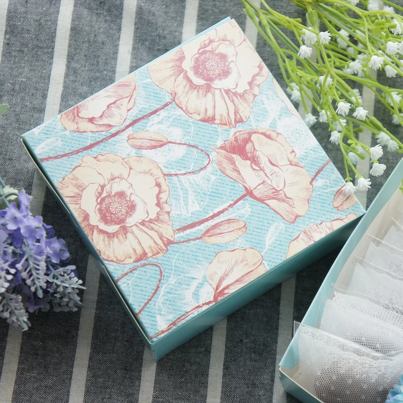 

13.5*13.5*5cm 10pcs elegant blue big flower Paper Box cookie Macaron Chocolate Storage Boxes Christmas Birthday Party Gifts Pack