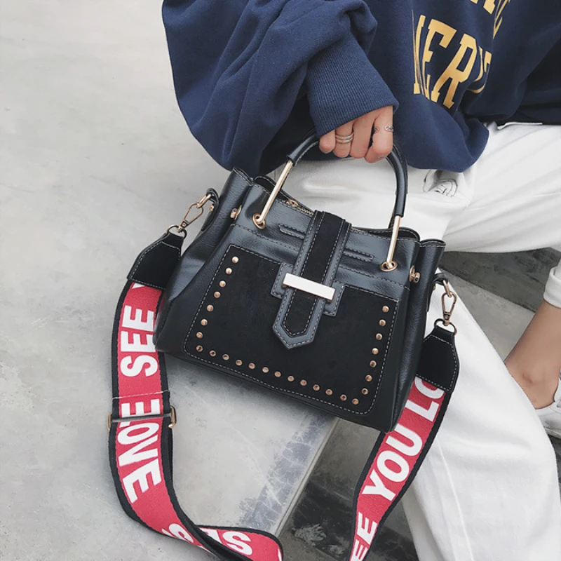 

Women Handbags Bucket Rivet Bag Female Totes Famous Brand PU Bucket Shoulder Bag Ladies Flap Crossbody Messenger Bag Bolsa
