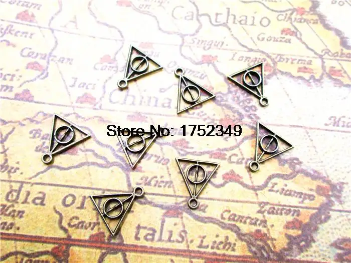 

60pcs--Triangle Charms, Antique bronze Mini Triangle Charm Pendants, jewelry making 13X13mm