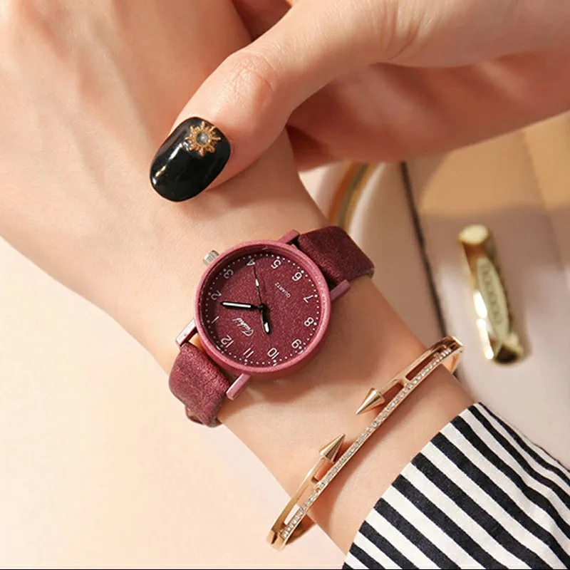 

bayan saat Luxury Women's Watch Simple Style Leather Band Quartz Watch Fashion Wristwatch Ladies Watches Clock zegarek damski