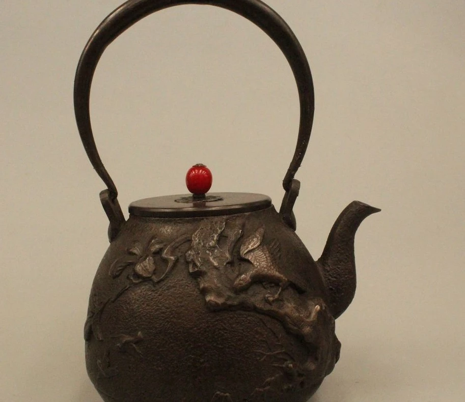 

11"Archaic Japan Japanese Iron Bird Tree Kettle Wine Tea Pot Flagon Statue