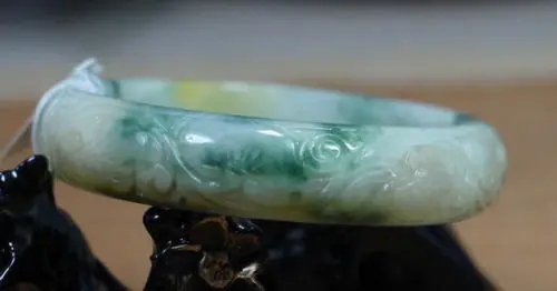 

free shipping 02092 NATURE BEAUTIFUL CARVING GREEN YELLOW JADE JADEITE BRACELET BANGLE