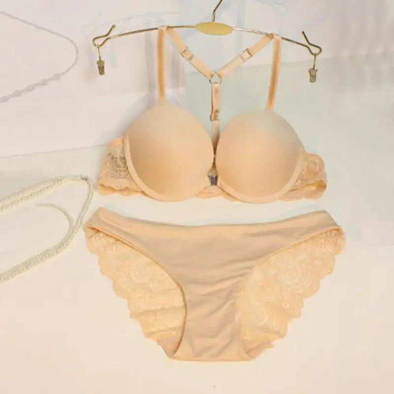 Sexy Elegant Lace Bra and Panty Set Women Smooth Surface Bra Underwear Lady Push Up Bra Lingeries Set Brief Set Black Purple Sexy Elegant Lace Bra and Panty Set Women Smooth Surface Bra Underwear Lady Push Up Bra Lingeries Set Brief Set Black Purple