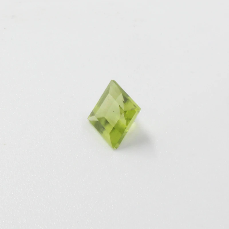 Exorcism gemstone of Egypt natural peridot gemstone 6 mm princess square cut peridot loose price beads