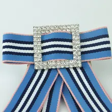 

Qiwen Ribbon Bowknot Brooches Rhinestone Inlay 9*22CM 5 Colors Striped Fabric Party Supplies Shirts Bow Tie Pins For Girl Gift