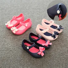 Детские Нескользящие пластиковые туфли принцессы с бантом для маленьких девочек милые летние туфли с пряжкой летняя повседневная обувь для девочек От 0 до 6 лет