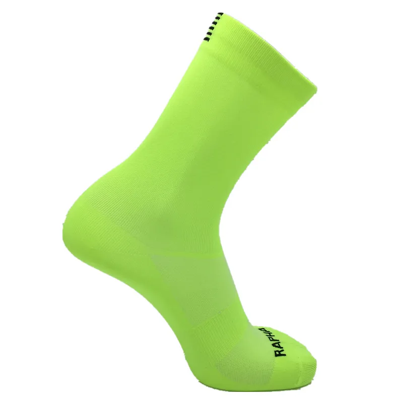 Уличные профессиональные брендовые дышащие спортивные носки велосипедные носки мужские и женские Компрессионные гольфы для бега велосипедные носки - Цвет: Зеленый