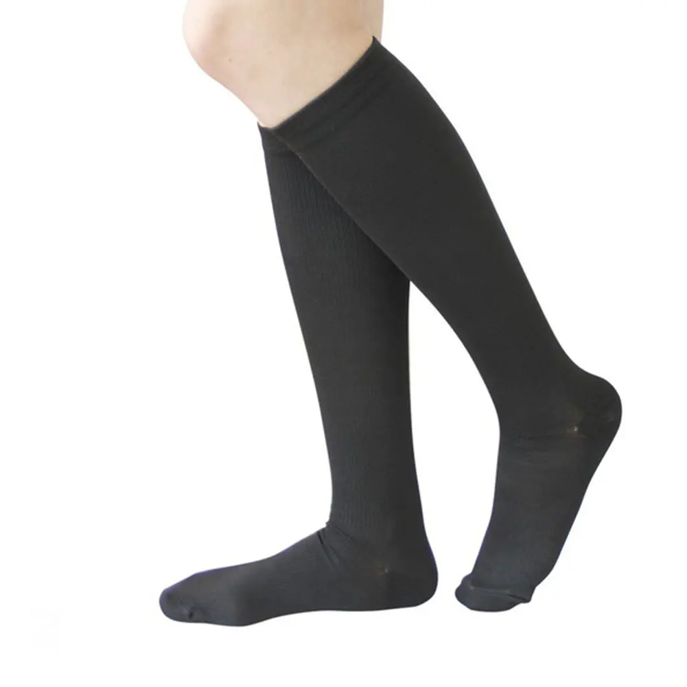 1 пара носков унисекс до колена Градуированные компрессионные варикозные расширения вен нейлоновые носочки для снятия боли при давлении ног - Цвет: Черный