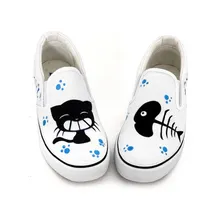 

Women's shoes 2018 new spring women's foot wrap canvas shoes hand painted fish cat graffiti EU plus size 35 -44 booty