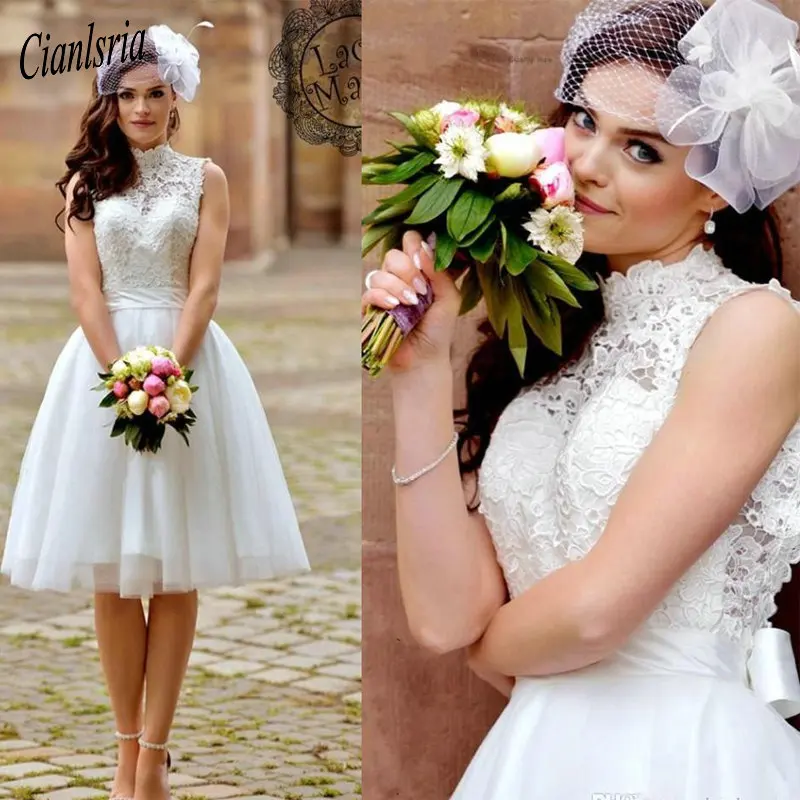 2019 Vintage Short Beach Wedding Dresses Lace High Neck Sleeveless