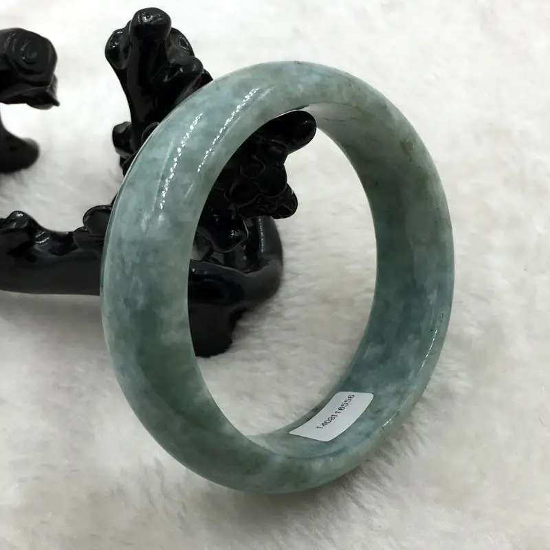 

3029 Certified Grade "A" Natural Green Jadeite Jade Gems Bangle Bracelet