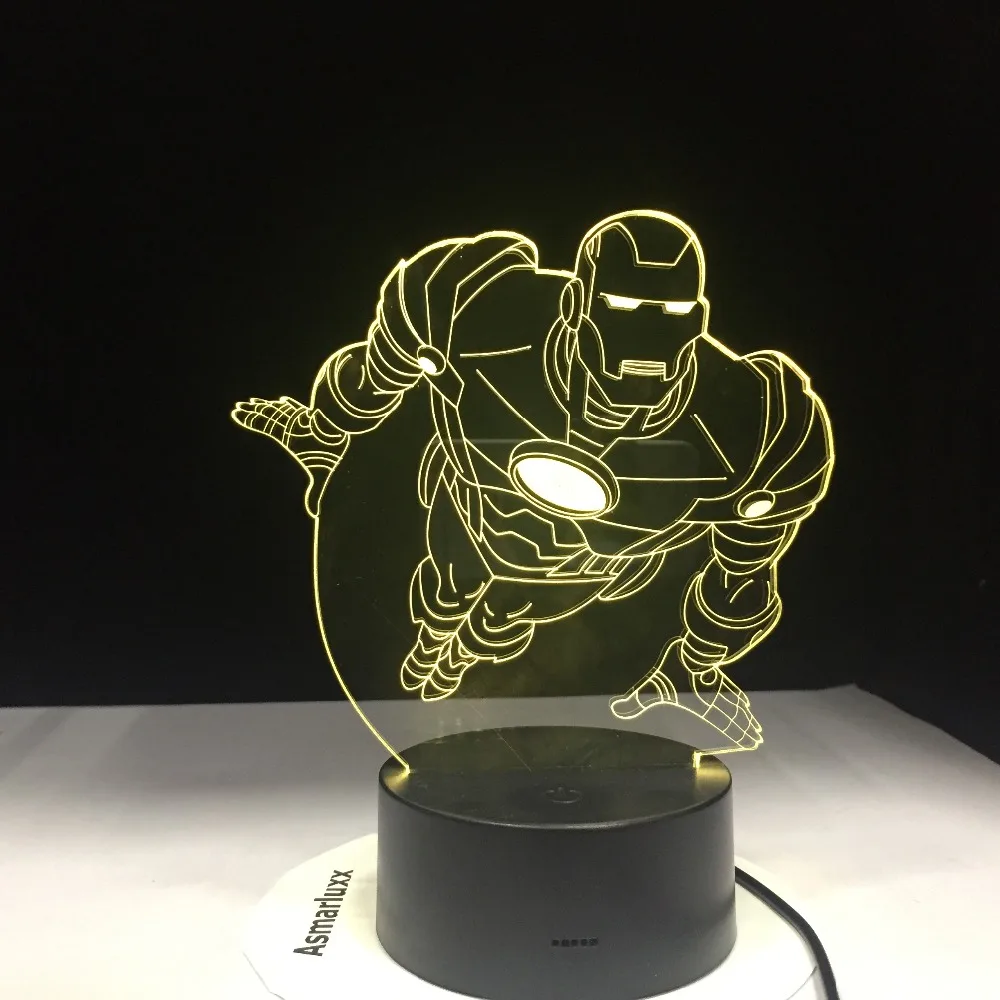 Goedkoop Ironman Superhero 3D Nachtlampje 7 Kleuren Veranderende LED Lamp Ironman Action Figure 3D Nieuwigheid Licht Drop verzending Nieuwe Jaar gift