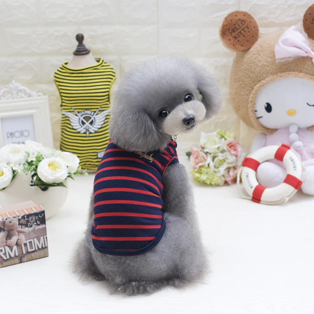 

2019 fashionable new clothes three color stripes vest fashionable T-shirt comfortable cat dog pet clothing pet products.