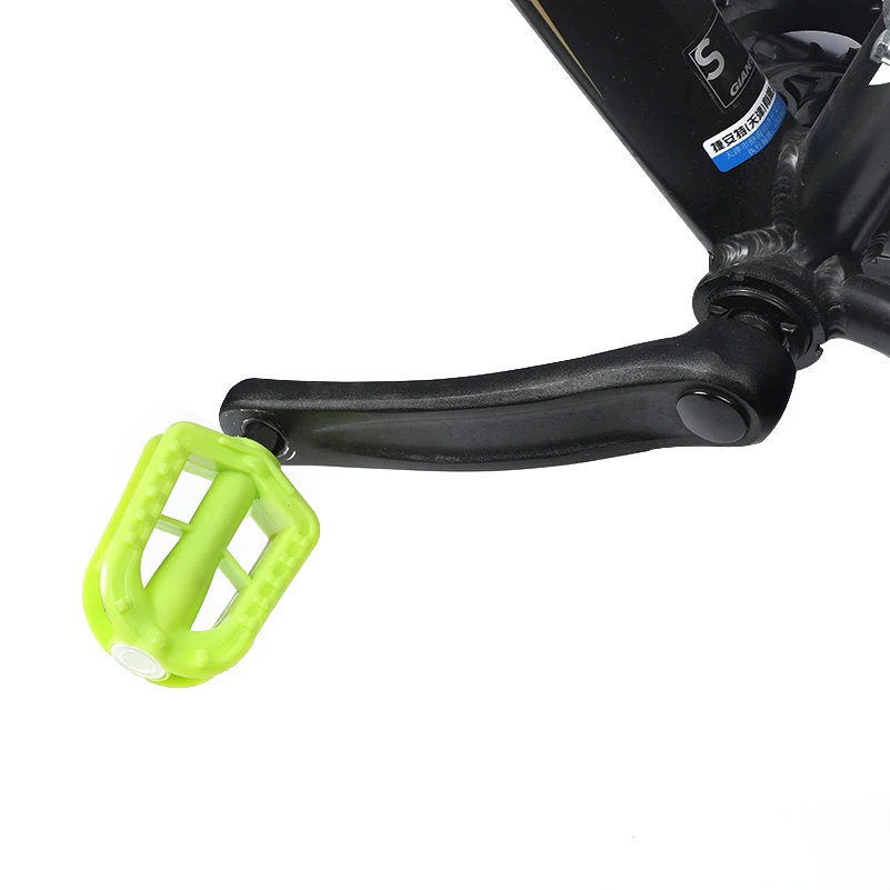 Велосипедные педали WEST BIKING multicolor детские велосипедные из жесткого пластика
