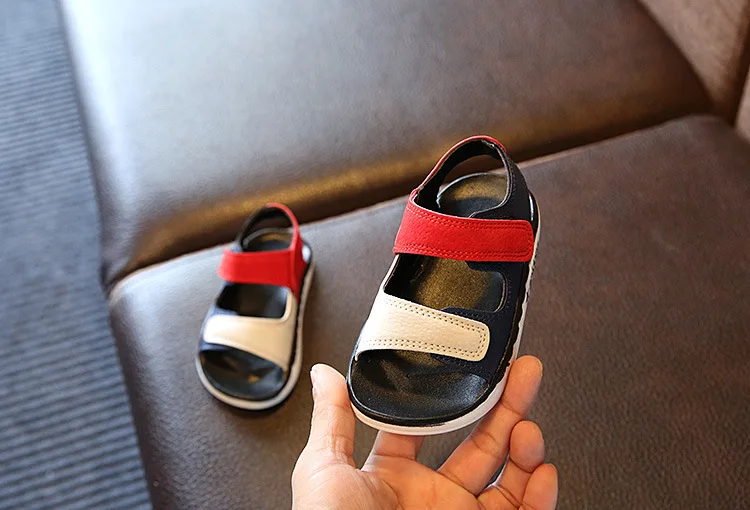 Новые сандалии для мальчиков, детская обувь, летние пляжные сандалии с закрытым носком для мальчиков и девочек, кроссовки, летние детские сандалии