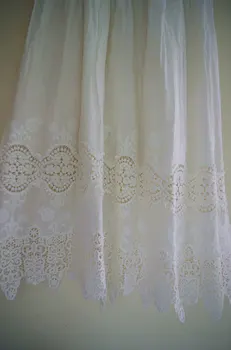 

cotton lace fabric with retro floral pattern 1yard