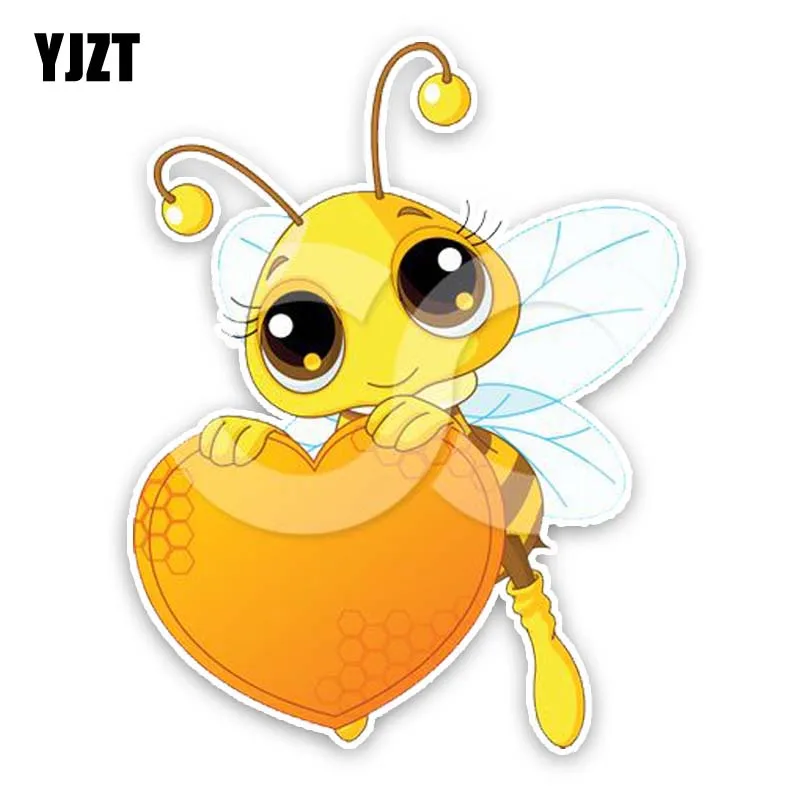 

YJZT 14.2CM*16.1CM The Honeybee Holds The Heart Shaped Honey Decal PVC Originality Personality Car Sticker 12-300622