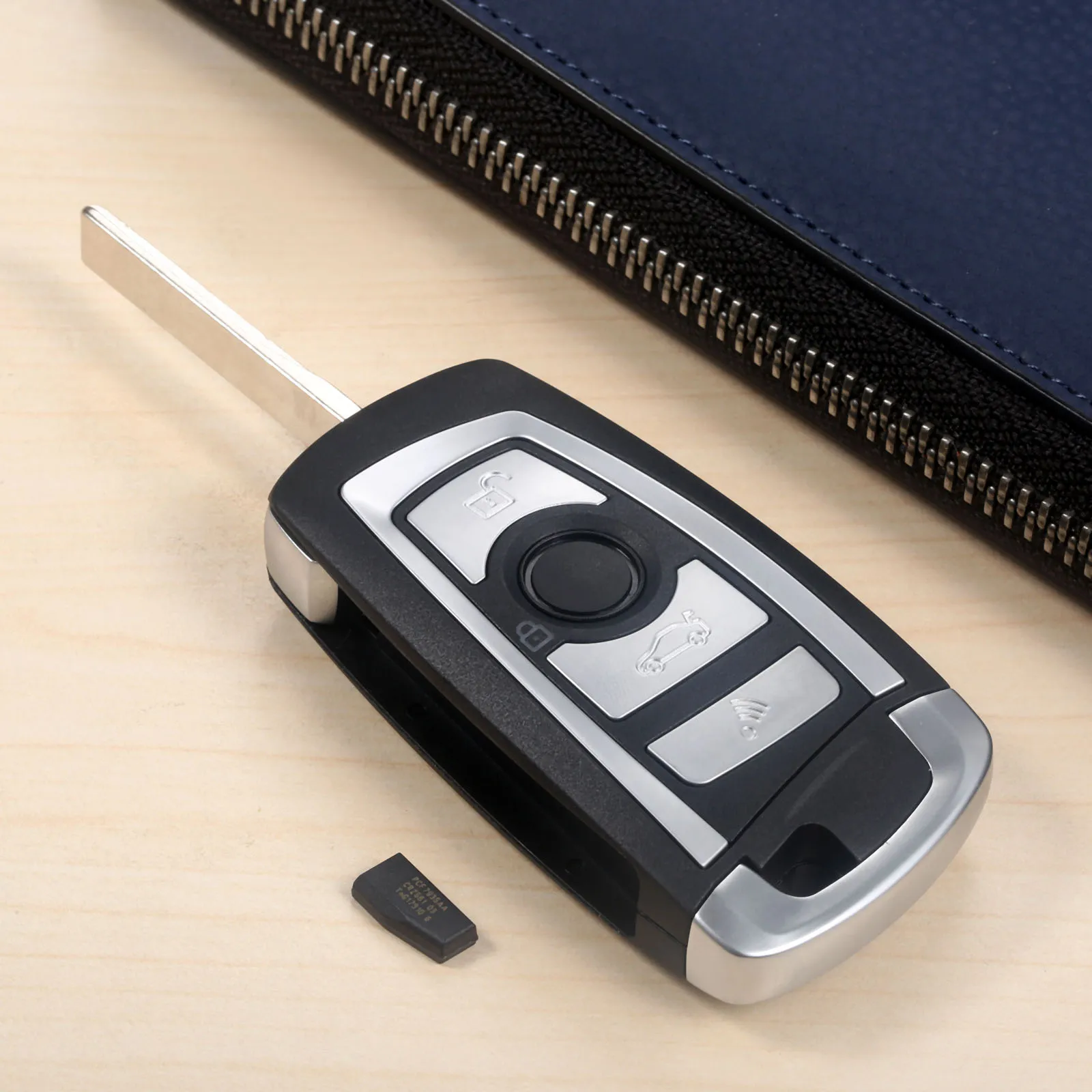 

Modified Flip 4 Button 433MHZ Auto Remote Key HU92 ID44 PCF7935 Chip For BMW 325 330 318 525 530 540 E38 E39 E46 M5 X3 X5 E65