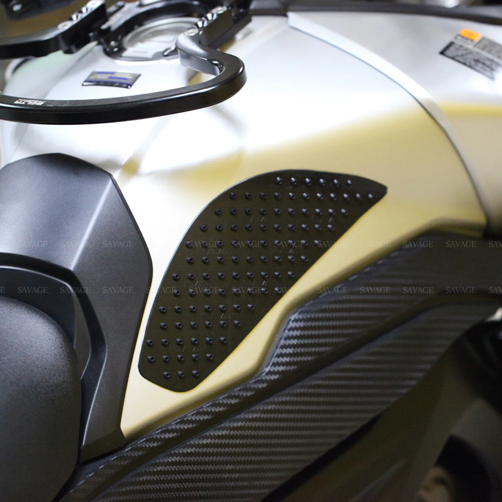 YAMAHA MT09 (1)
