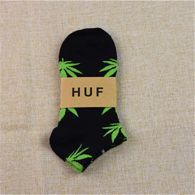 1 Pair Men Socks Cotton Spring Summer and Autumn Weed Colorful Male Short Soft Breathable Wet Socks Maple Leaf Casual Socks