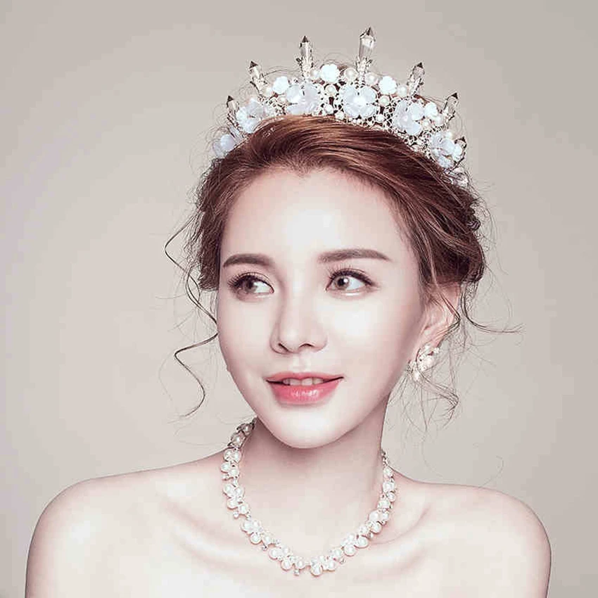 

New Handmade Vintage Wedding Hair Accessories Flower Pearl Tiara Bride Rhinestone Crystal Crown Headpieces Bridal Headdress