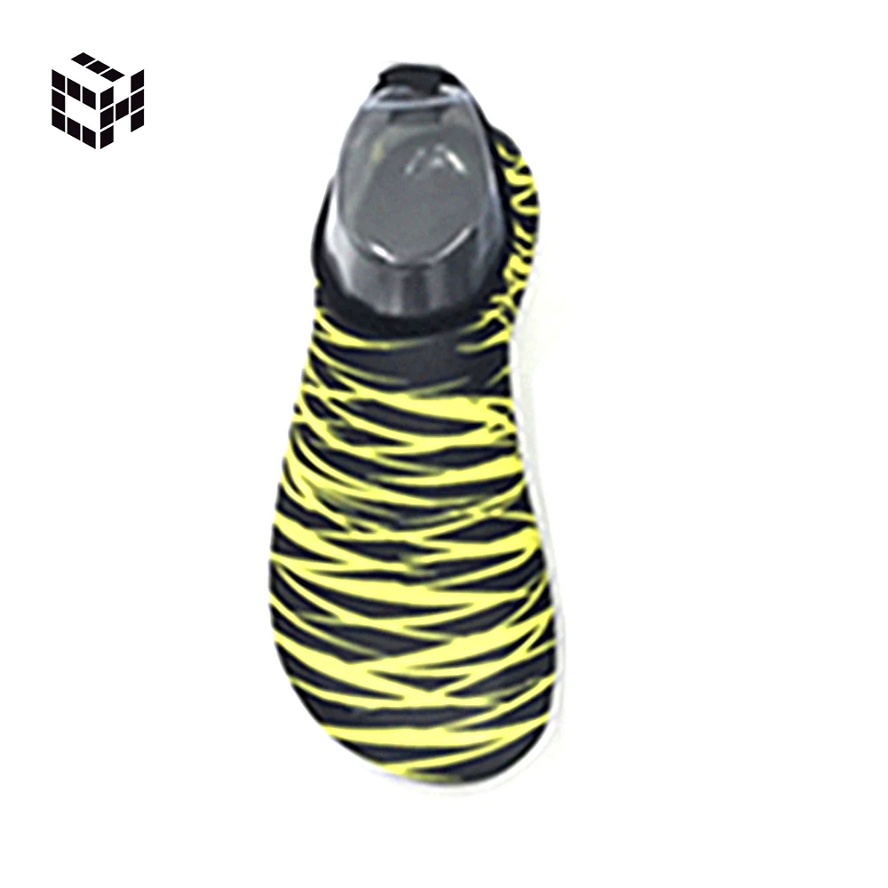 17Fashionable Beach Wade Shoes Men Women Casual Printing Fast Dry Anti Slip Tight Running Aqua Shoes