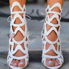 Черный/белая кожа Летние сапоги для женщин выдалбливать с открытым носком 10 см Обувь на высоком каблуке Ботильоны летние короткие сапоги размеры 35–41