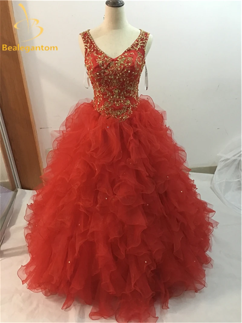 

2015 New Hot Sexy Beading Embroidery Red Quinceanera Dresses Ball Gowns Party Gowns Dress For 15 Years Vestido De 15 Anos QA509