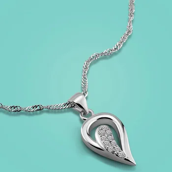 

Ladies cute chilli pendant 925 sterling silver necklace ladies charm solid silver clavicle necklace birthday gift Free shipping