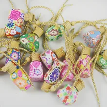 1 шт. напечатанный освежитель воздуха подвесной ароматизатор автомобильный парфюмерный диффузор пустая бутылка для эфирных масел авто орнамент кулон случайный