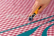 

MADE IN JAPAN OLFA 28MM ROTARY CUTTER CUTTER ROTATIF 28MM RUNDSCHNEIDER TAGLIERINA ROTANTE DI 28MM CIRKELSNIJDER ROTATIVO