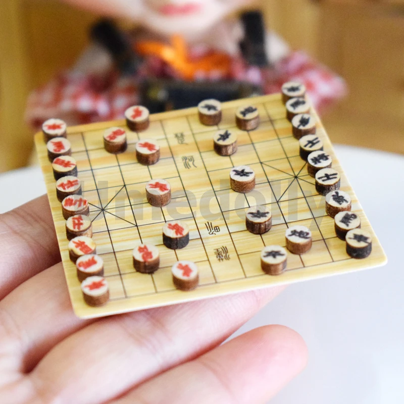 dollhouse miniature chess  (6)
