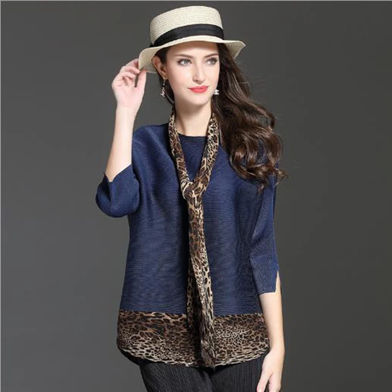 

Special Pleats 2019 Spring Summer New Large Size Loose Pleated T- Shirt Women Elegant Round Neck Three Quarter Sleeve Tops Tees