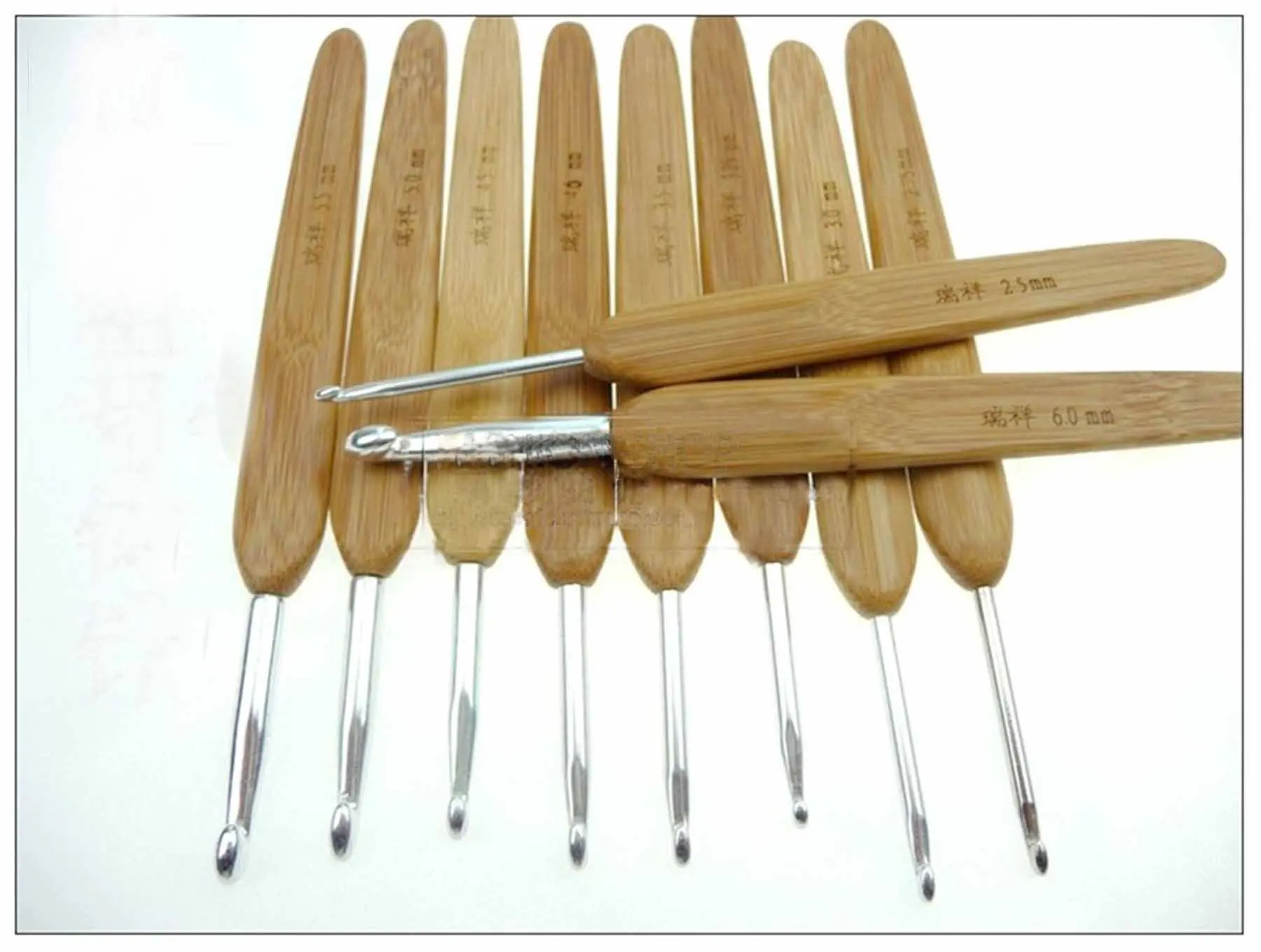 Отличный качественный инструменты для стрижки бамбуковой системы ручка плетение крючком крючок 2,5 мм~ 6,0 мм полностью 8 модель крючком крюк