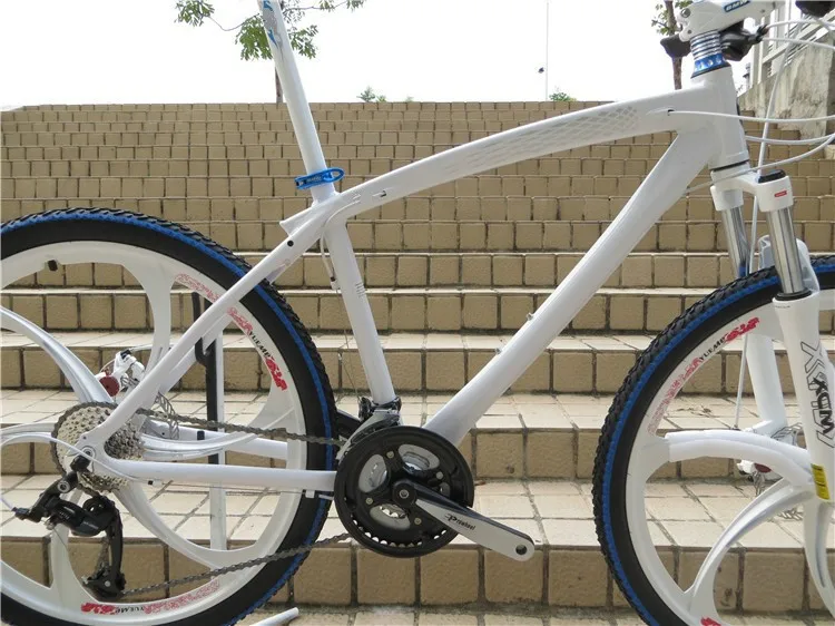 Discount kalosse 21/24/27/30 gear tyre dirt bike shimanuo tires road bike mountain bicycle 26 inch mountain bike 5 Discount kalosse 21/24/27/30 gear tyre dirt bike shimanuo tires road bike mountain bicycle 26 inch mountain bike 5