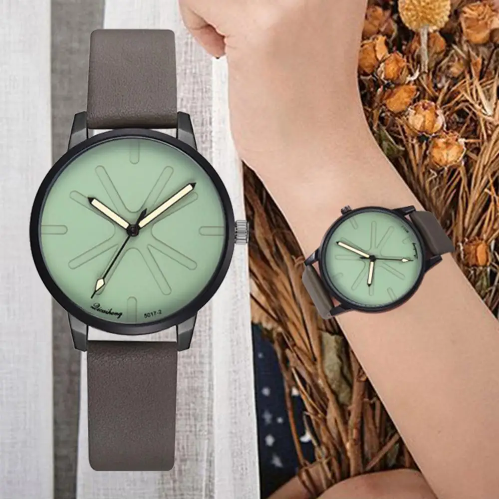 

Fashion Women's Casual Sport Luxury Dress Business Vintage Cartoon Quartz Watch Wristwatch Clock Watches Wholesale Ladies Watch