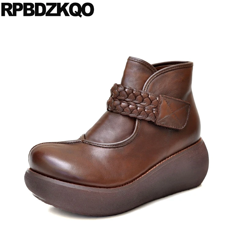 

Muffin Winter Luxury Brown Fall Flat Platform Shoes Ankle Fur Booties Round Toe Women Boots 2016 New Fashion Short 2017 Chinese