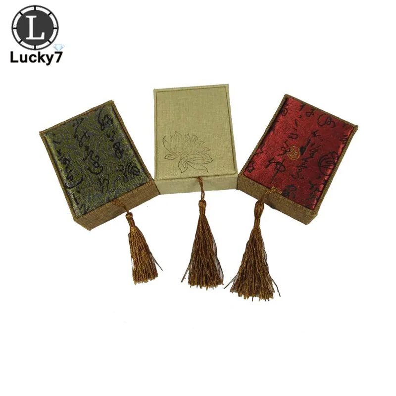 

Retro Luxury Tassel Linen Pendant Box Rectangular Flax Calligraphy Lotus Screen Earring Pendant Storage Gift Box 7.5*10*3.5cm