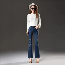 Джинсы женские Темно-Синие Большие размеры эластичные расклешенные джинсы новые весенние корейские карманы на молнии цветочные джинсы с вышивкой Feminina JD19