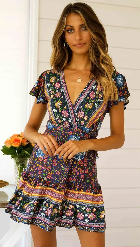 Женское мини-платье с коротким рукавом, с v-образным вырезом, с драпировкой, в стиле бохо, с цветочным рисунком, летний сарафан, для отдыха