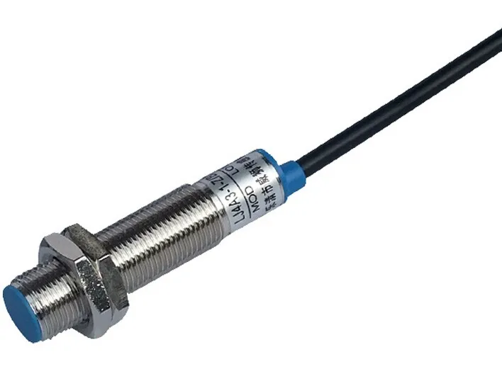 

Free shipping Hall sensor proximity switch diameter 8mm njk-5001c npn line Flow sensor