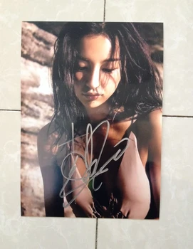

signed Itano Tomomi autographed original photo 7 inches collection free shipping 102018C