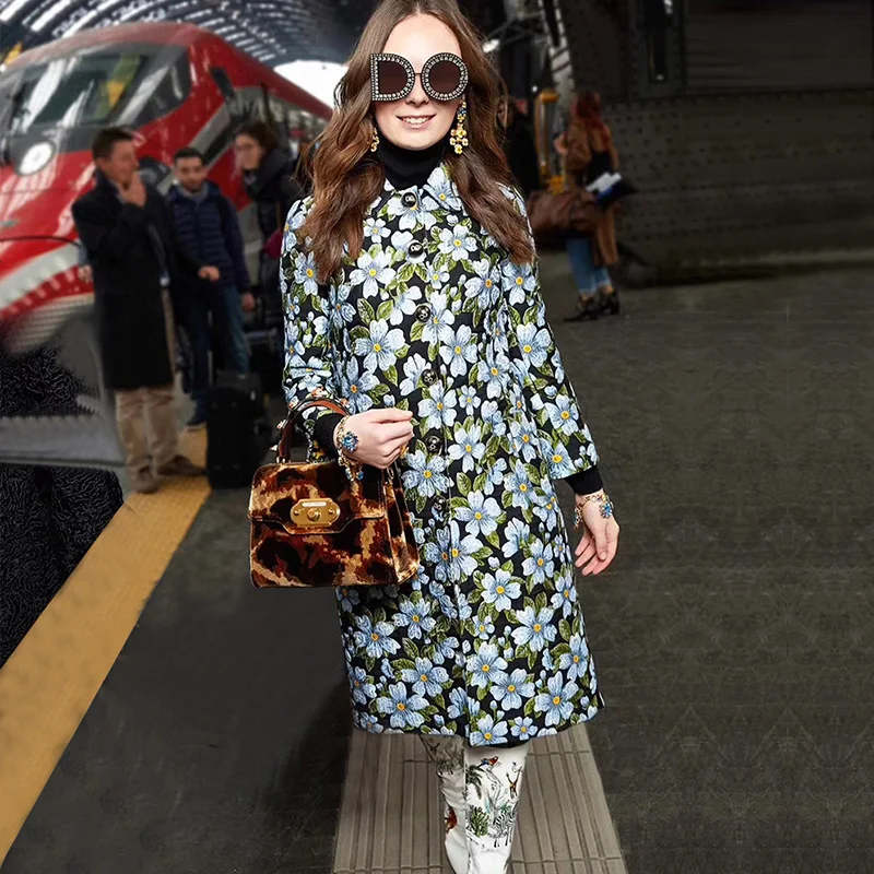 

2018 Winter Vintage Floral Print Trench Coat Women Runway Designer Single Breasted Female Christmas Luxury Overcoat Clothing